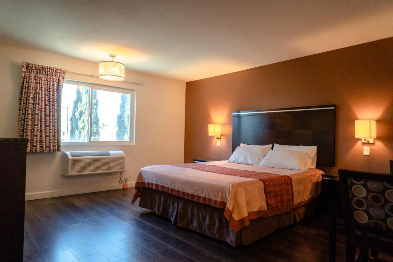 Maywood Inn Zewnętrze zdjęcie