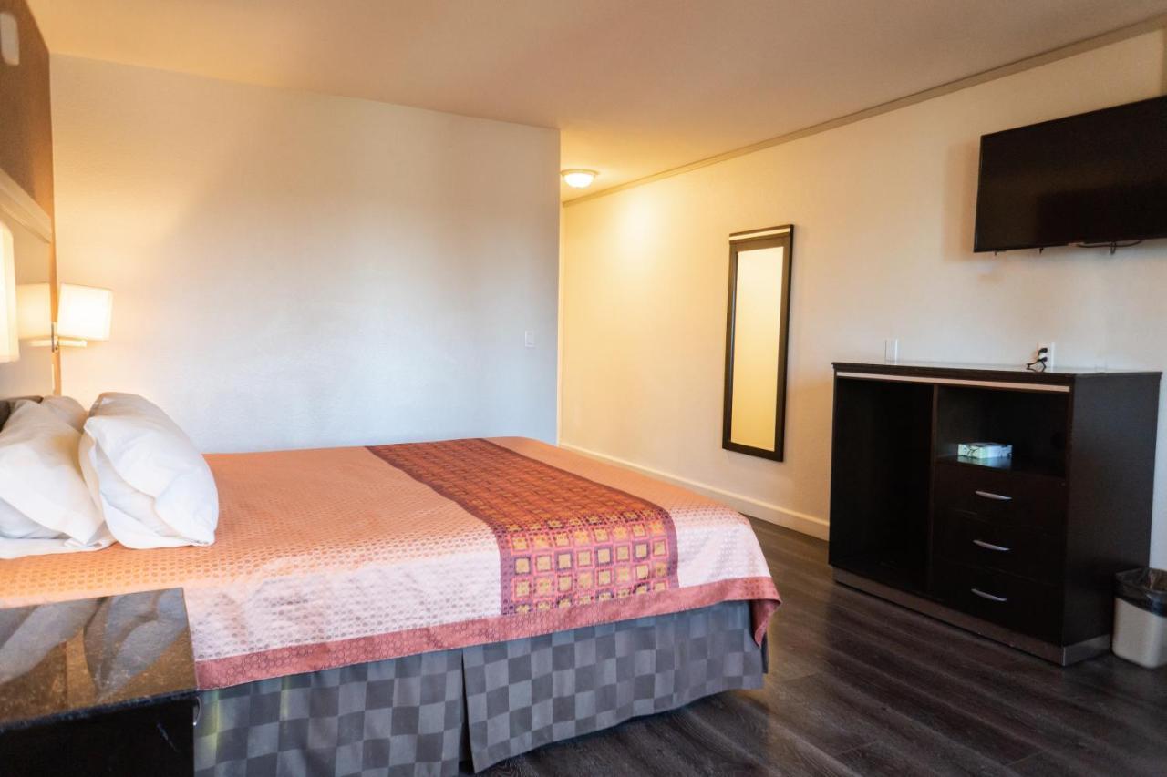Maywood Inn Zewnętrze zdjęcie