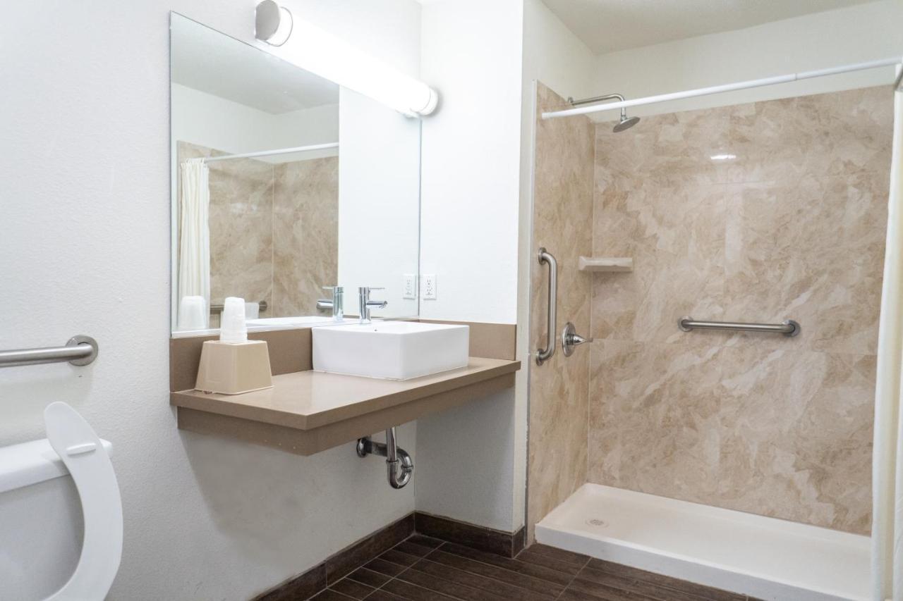 Maywood Inn Zewnętrze zdjęcie